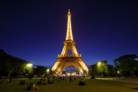 Eiffel-Tower-Paris-Facts-and-Information-of-Incredible-History1